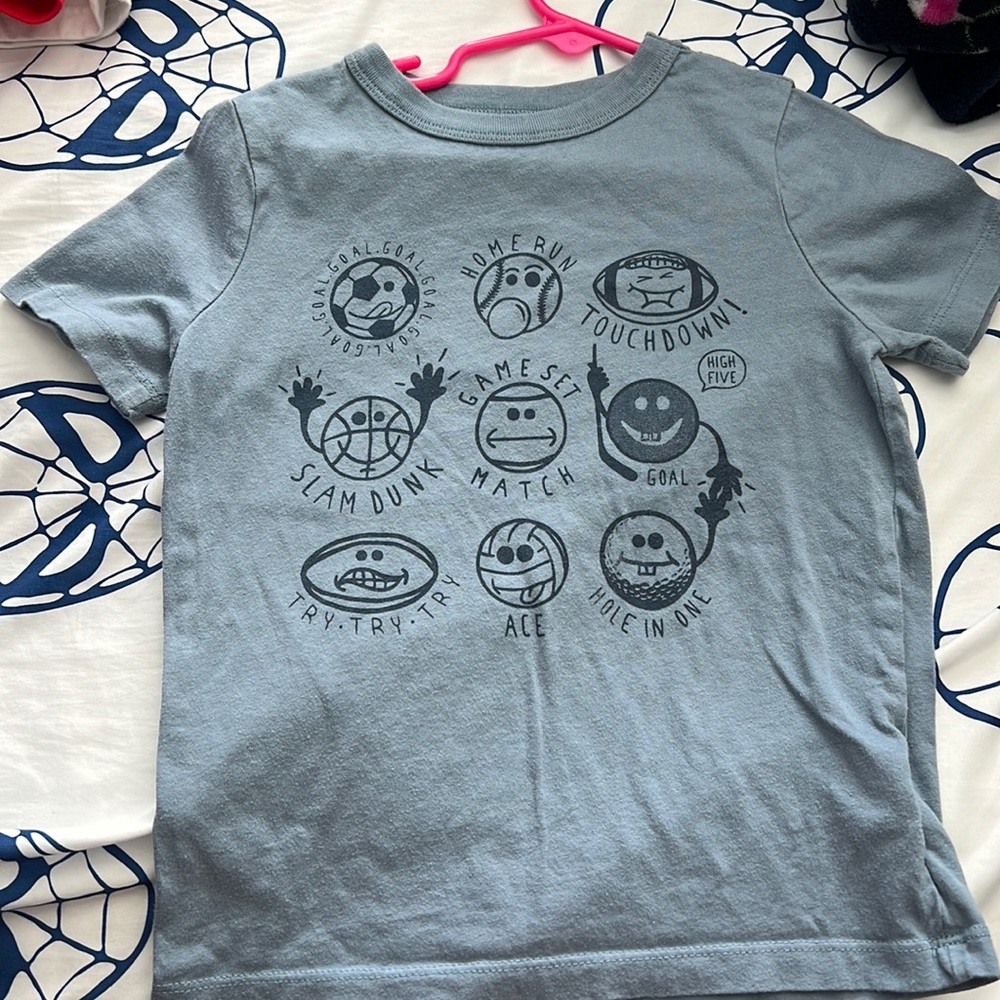Gap XS ball t shirt